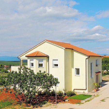 Private Accommodation Kirincic Vrh  Exterior foto