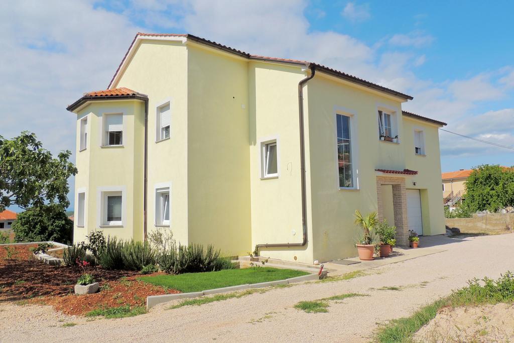 Private Accommodation Kirincic Vrh  Exterior foto
